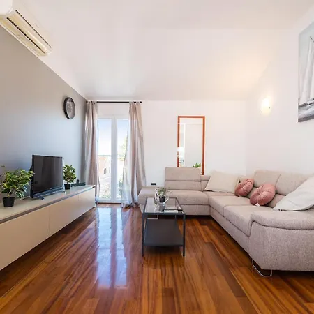 Apartman Blue Biograd Na Moru